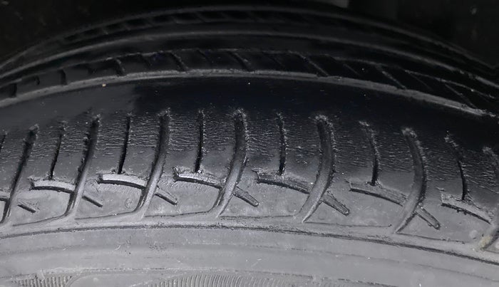 2018 Maruti Baleno DELTA 1.2 K12, Petrol, Manual, 64,211 km, Left Rear Tyre Tread