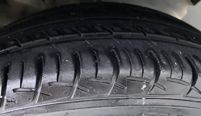 2018 Maruti Baleno DELTA 1.2 K12, Petrol, Manual, 64,211 km, Right Front Tyre Tread