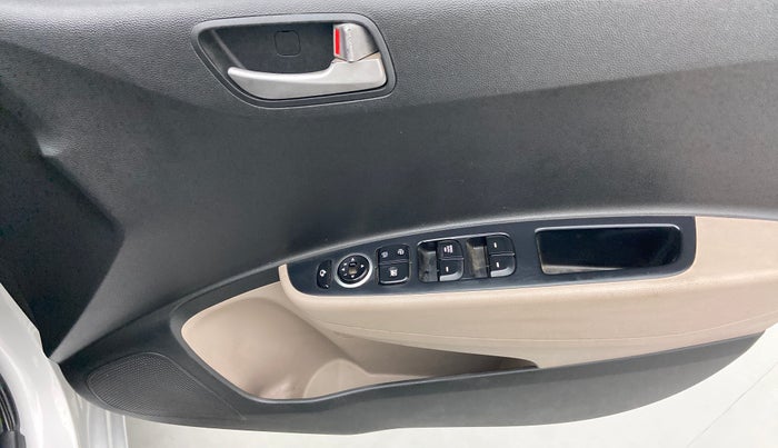 2014 Hyundai Xcent SX 1.2 OPT, Petrol, Manual, 31,473 km, Driver Side Door Panels Control