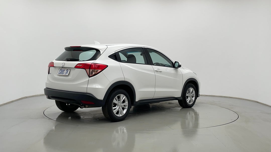 2016 Honda HR-V Vti, Automatic, 41897 km, Right Back Diagonal (45- Degree) View
