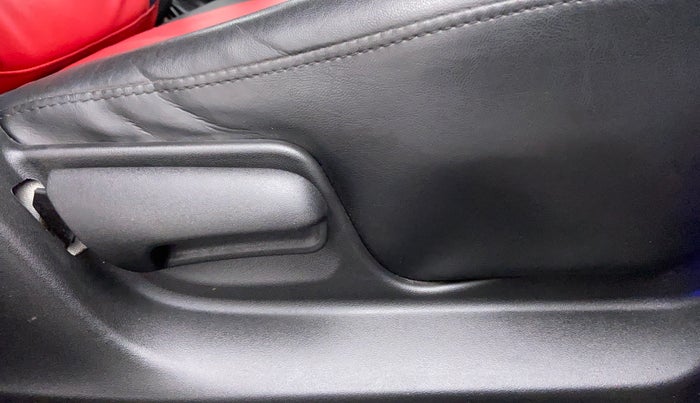 2017 Maruti Swift VXI D, Petrol, Manual, 20,287 km, Driver Side Adjustment Panel
