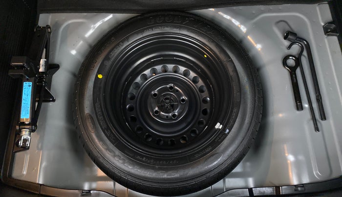 2022 KIA SONET HTX 1.5 DIESEL, Diesel, Manual, 7,970 km, Spare Tyre