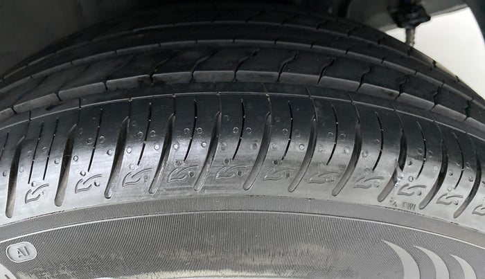 2022 KIA SONET HTX 1.5 DIESEL, Diesel, Manual, 7,970 km, Left Rear Tyre Tread