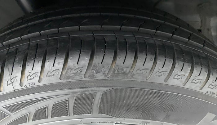 2022 KIA SONET HTX 1.5 DIESEL, Diesel, Manual, 7,970 km, Right Rear Tyre Tread