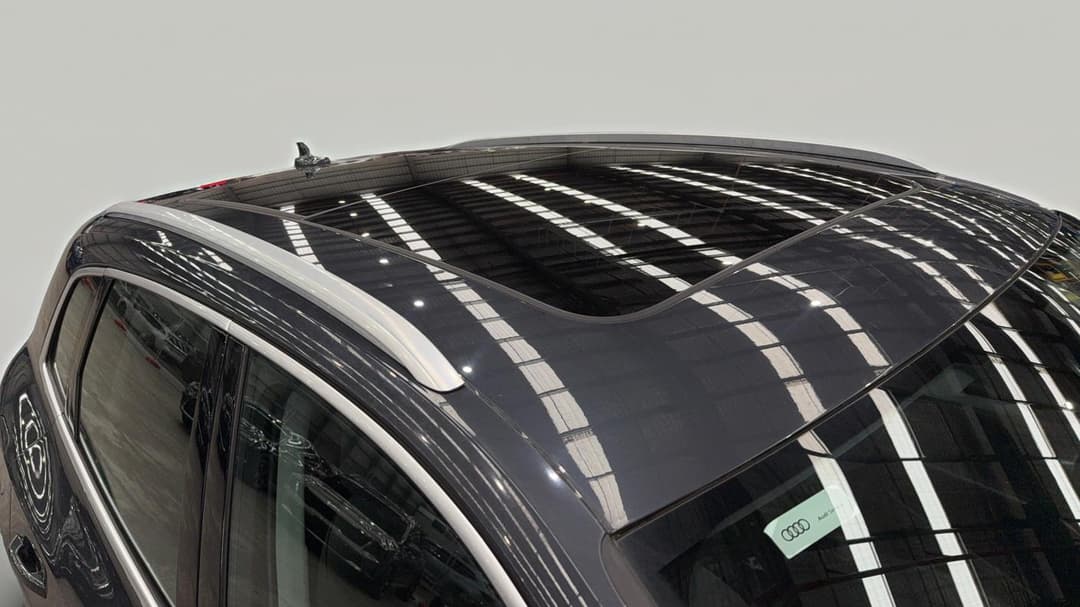 2021 Audi Q5 40 Tdi Quattro Launch Ed Mhev, Automatic, 71979 km, Roof/Sunroof View