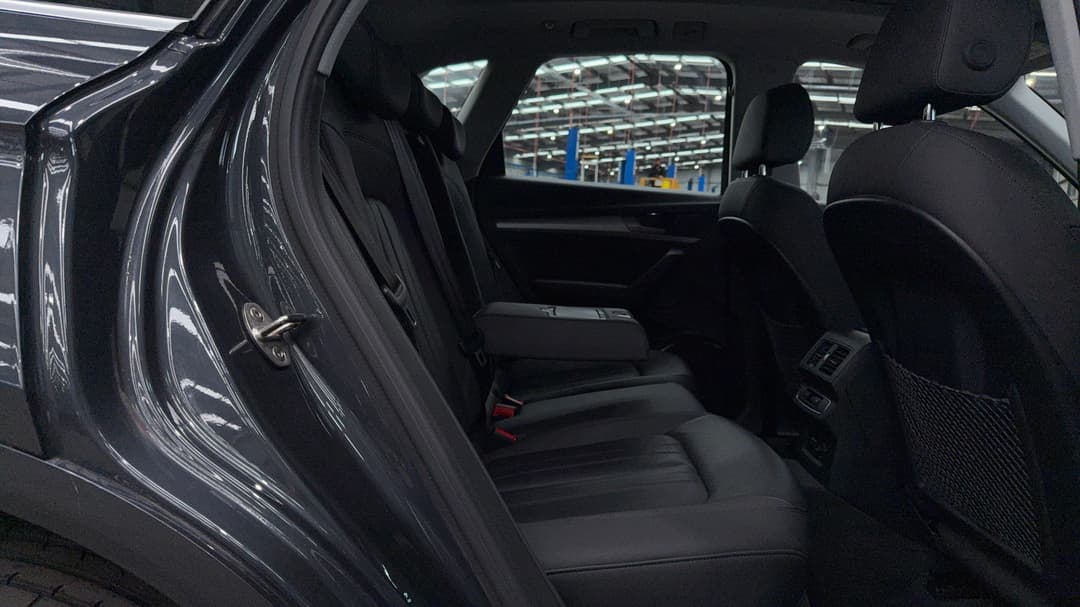 2021 Audi Q5 40 Tdi Quattro Launch Ed Mhev, Automatic, 71979 km, Right Side Rear Door Cabin View