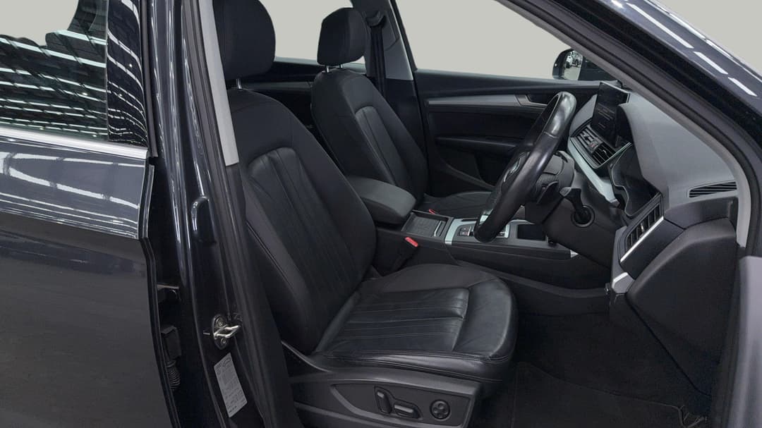 2021 Audi Q5 40 Tdi Quattro Launch Ed Mhev, Automatic, 71979 km, Right Side Front Door Cabin View