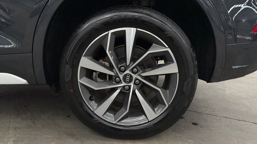 2021 Audi Q5 40 Tdi Quattro Launch Ed Mhev, Automatic, 71979 km, Left Rear Wheel
