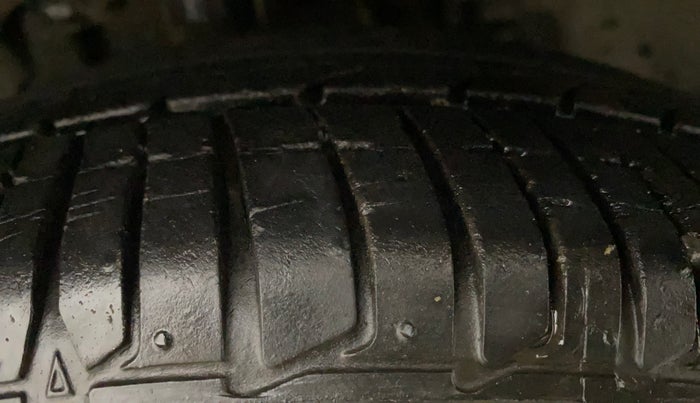2018 Tata TIGOR XZ (O) PETROL, Petrol, Manual, 28,030 km, Right Front Tyre Tread