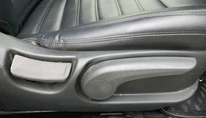 2020 Hyundai Verna SX 1.5 VTVT, Petrol, Manual, 30,138 km, Driver Side Adjustment Panel