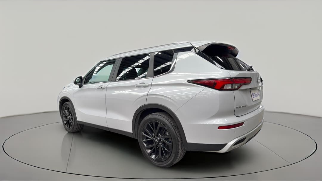 2022 Mitsubishi Outlander Aspire 7 Seat (2WD), Automatic, 78881 km, Left Back Diagonal (45- Degree) View