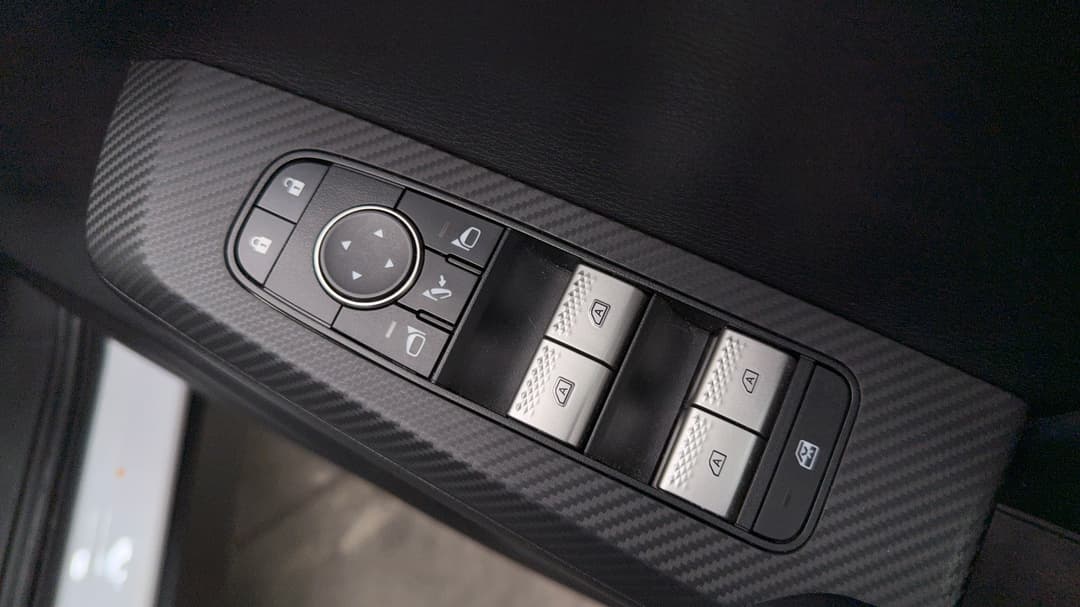 2022 Mitsubishi Outlander Aspire 7 Seat (2WD), Automatic, 78881 km, Drivers Side Door Panel Controls