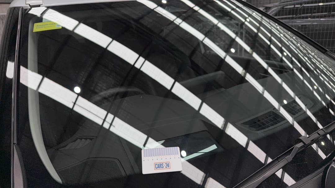 2022 Mitsubishi Outlander Aspire 7 Seat (2WD), Automatic, 78881 km, Windshield Front Chip