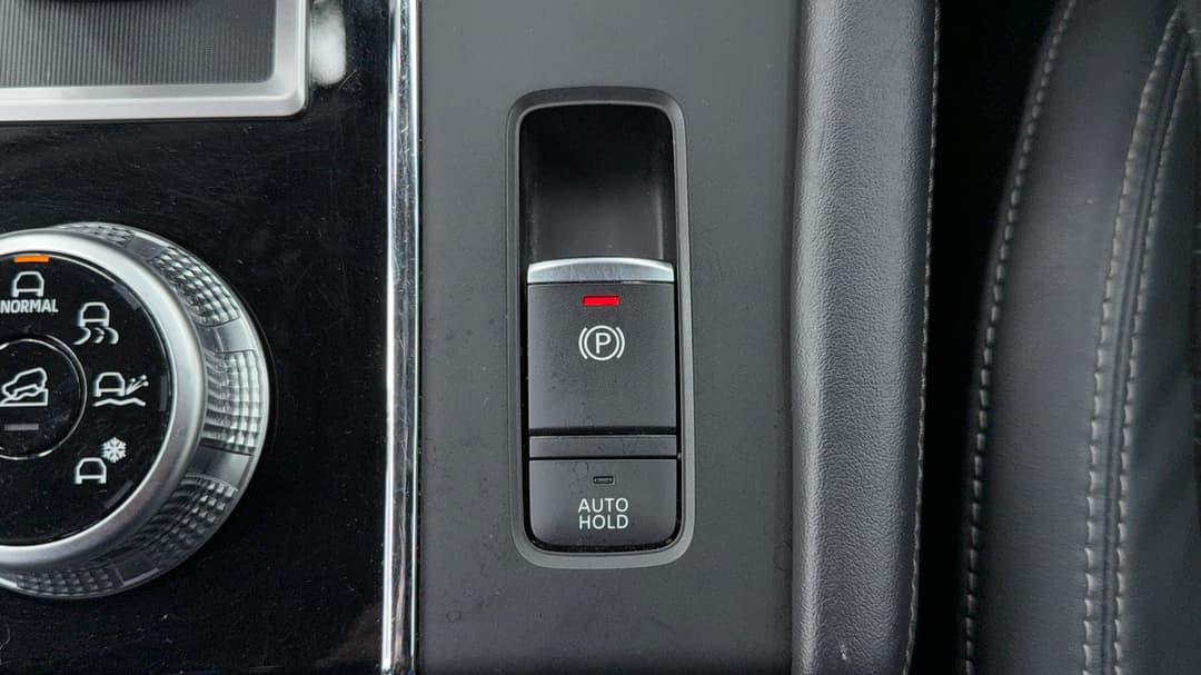 2022 Mitsubishi Outlander Aspire 7 Seat (2WD), Automatic, 78881 km, Handbrake