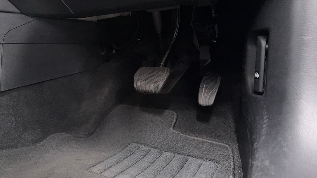 2022 Mitsubishi Outlander Aspire 7 Seat (2WD), Automatic, 78881 km, Pedals and Footmat