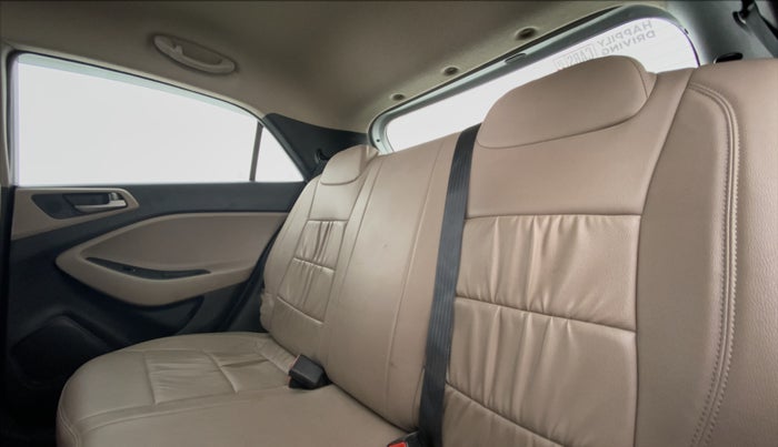 2017 Hyundai Elite i20 SPORTZ 1.2, Petrol, Manual, 38,021 km, Right Side Rear Door Cabin