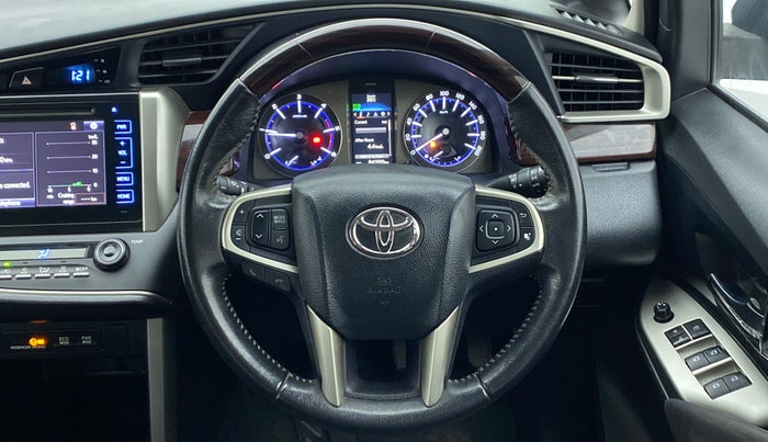 2016 Toyota Innova Crysta 2.4 VX 8 STR, Diesel, Manual, 84,235 km, Steering Wheel Close Up