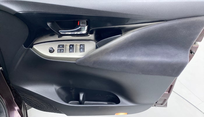2016 Toyota Innova Crysta 2.4 VX 8 STR, Diesel, Manual, 84,235 km, Driver Side Door Panels Control