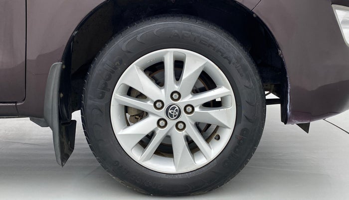 2016 Toyota Innova Crysta 2.4 VX 8 STR, Diesel, Manual, 84,235 km, Right Front Wheel