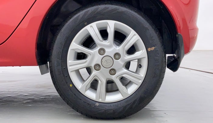2018 Tata Tiago XZ 1.2 REVOTRON, Petrol, Manual, 6,413 km, Left Rear Wheel