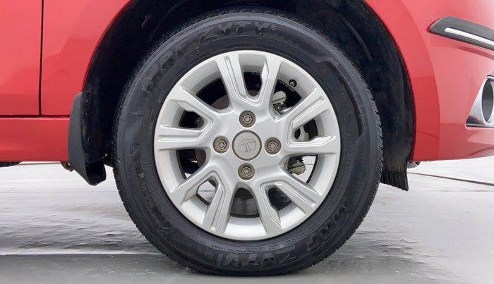 2018 Tata Tiago XZ 1.2 REVOTRON, Petrol, Manual, 6,413 km, Right Front Wheel