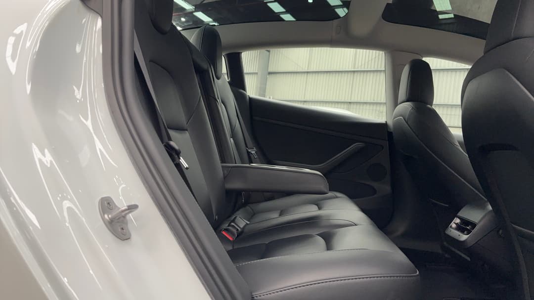 2023 Tesla Model 3 Rear-wheel Drive, Automatic, 47505 km, Right Side Rear Door Cabin View
