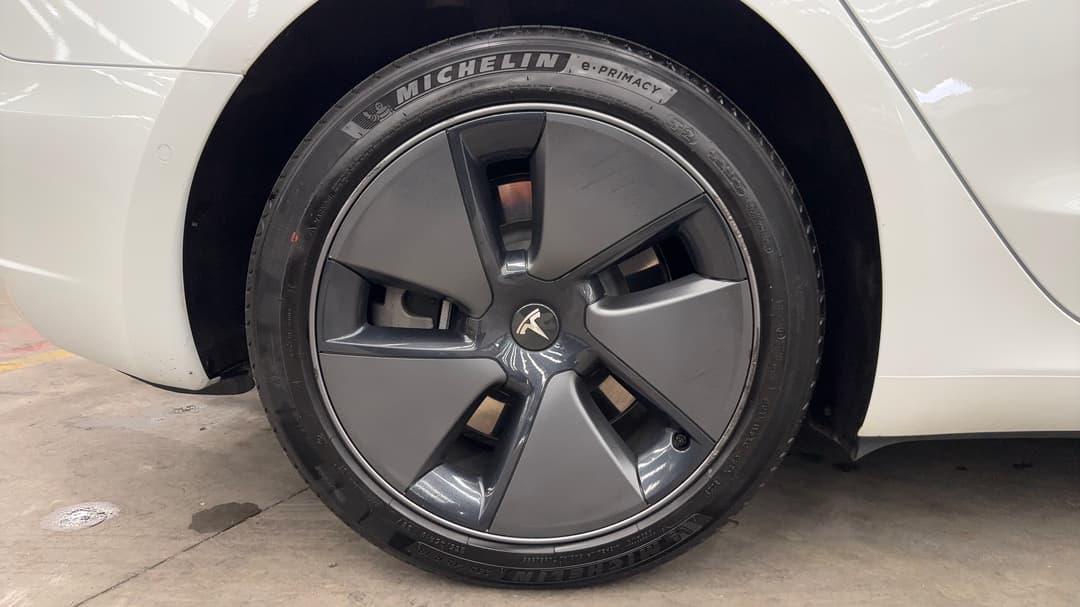 2023 Tesla Model 3 Rear-wheel Drive, Automatic, 47505 km, Right Rear Wheel