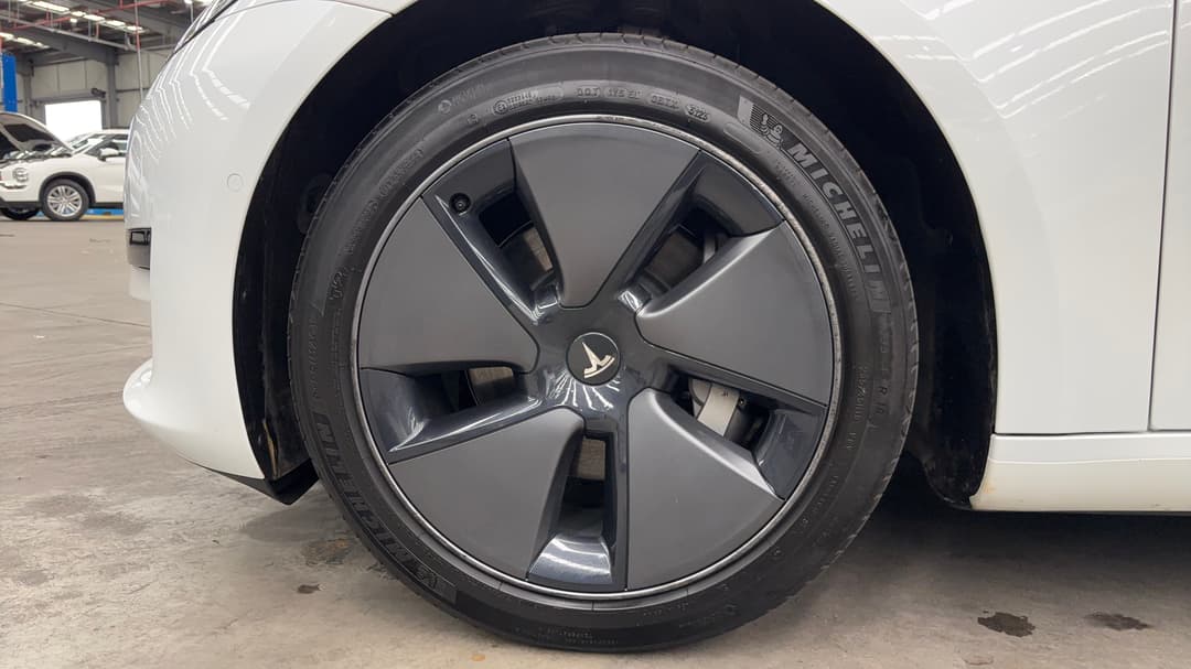 2023 Tesla Model 3 Rear-wheel Drive, Automatic, 47505 km, Left Front Wheel