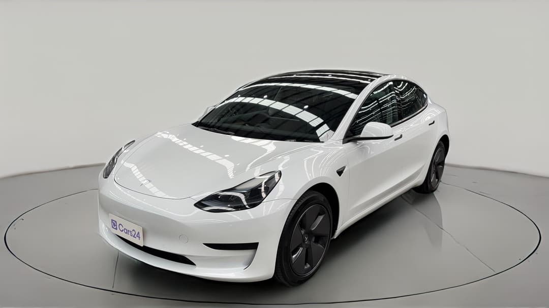 2023 Tesla Model 3 Rear-wheel Drive, Automatic, 47505 km, Left Front Diagonal (45- Degree) View