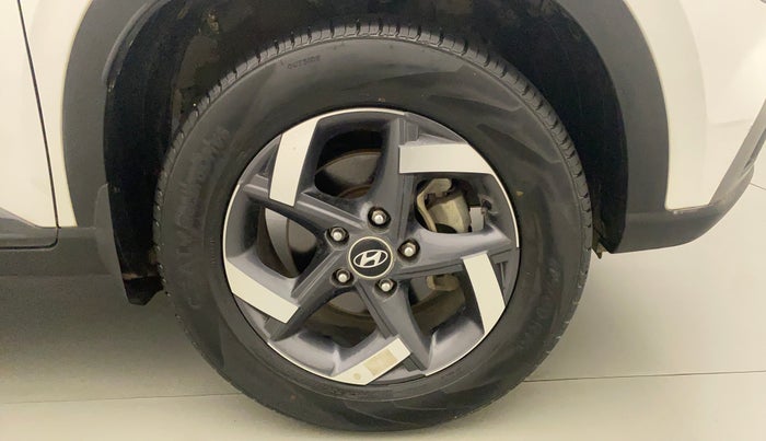 2022 Hyundai VENUE S 1.2, Petrol, Manual, 12,595 km, Right Front Wheel