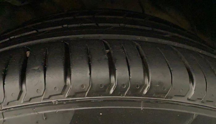 2022 Hyundai VENUE S 1.2, Petrol, Manual, 12,595 km, Left Front Tyre Tread