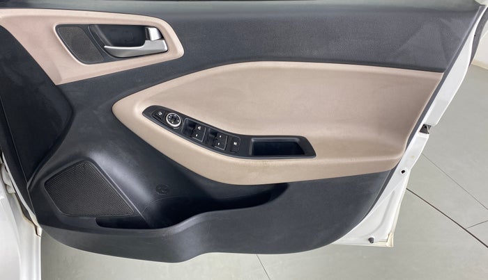 2014 Hyundai Elite i20 SPORTZ 1.2, Petrol, Manual, 76,861 km, Driver Side Door Panels Control