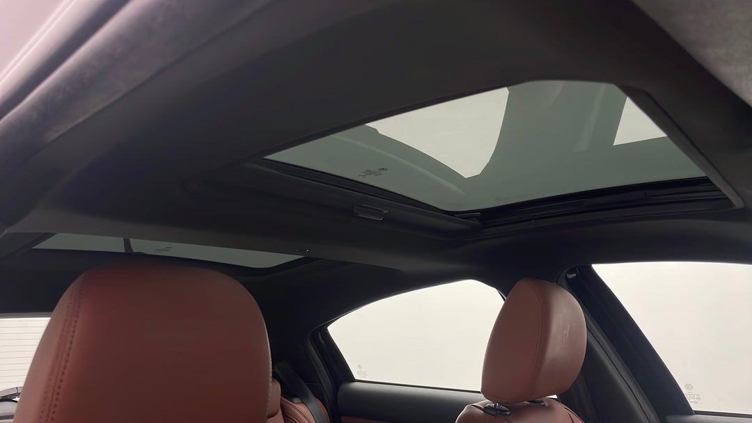 Interior Sunroof/Moonroof