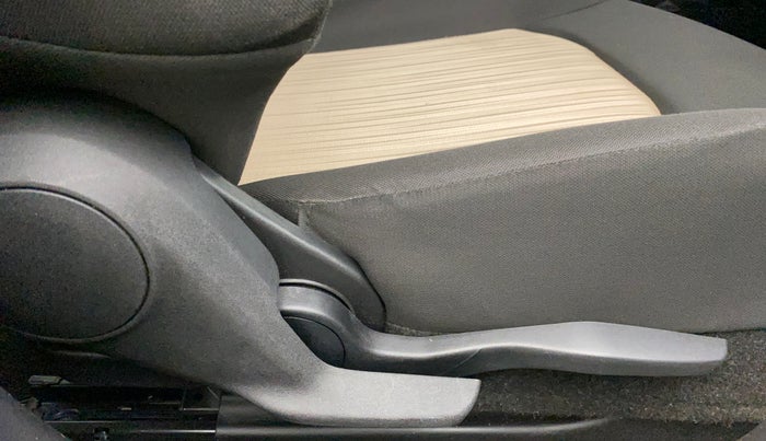 2022 Toyota Glanza V, Petrol, Manual, 12,971 km, Driver Side Adjustment Panel