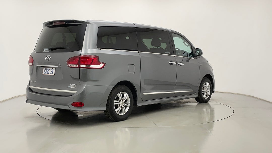 Right Back Diagonal (45- Degree) View