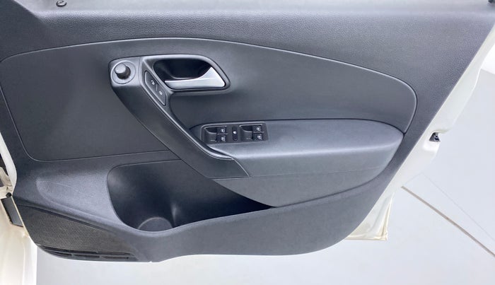 2016 Volkswagen Polo COMFORTLINE 1.2L PETROL, Petrol, Manual, 59,325 km, Driver Side Door Panels Control