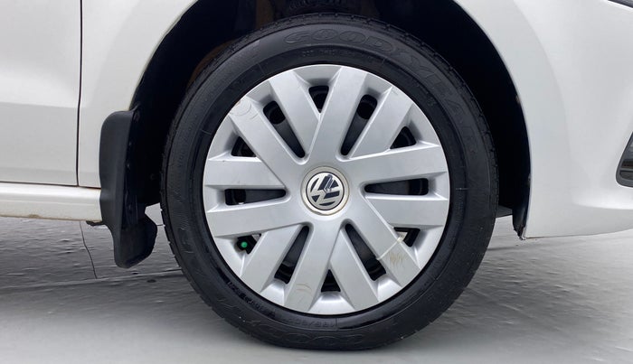 2016 Volkswagen Polo COMFORTLINE 1.2L PETROL, Petrol, Manual, 59,325 km, Right Front Wheel