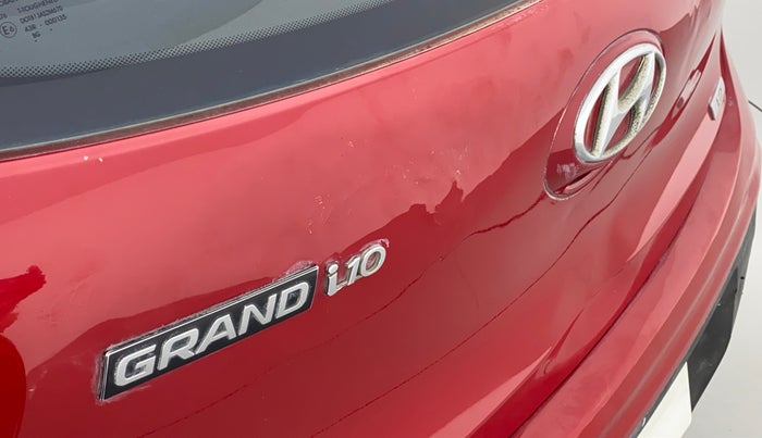 2017 Hyundai Grand i10 MAGNA 1.2 VTVT, Petrol, Manual, 16,163 km, Dicky (Boot door) - Slightly dented