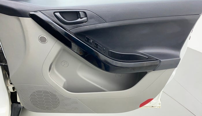 2019 Tata NEXON XMA 1.2, Petrol, Automatic, 28,642 km, Driver Side Door Panels Control