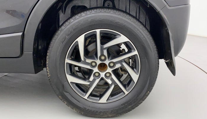 2022 Mahindra XUV300 W8 (O) 1.5 DIESEL, Diesel, Manual, 17,390 km, Left Rear Wheel