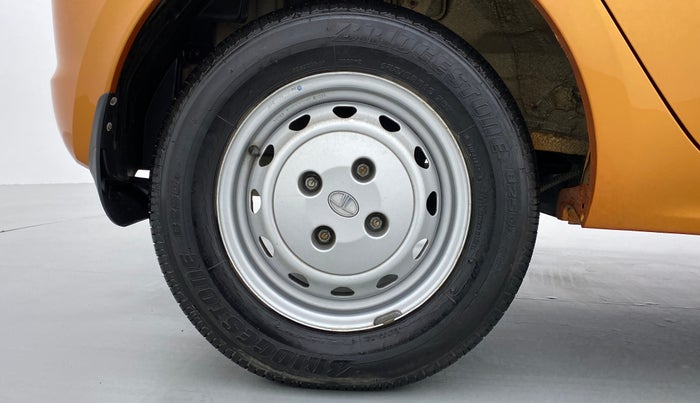 2016 Tata Tiago XM 1.2 REVOTRON, Petrol, Manual, 2,789 km, Right Rear Wheel