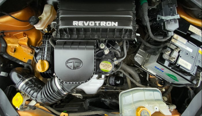 2016 Tata Tiago XM 1.2 REVOTRON, Petrol, Manual, 2,789 km, Engine Bonet View