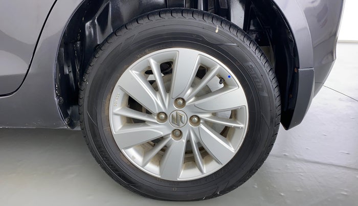 2017 Maruti Swift ZDI, Diesel, Manual, 51,607 km, Left Rear Wheel