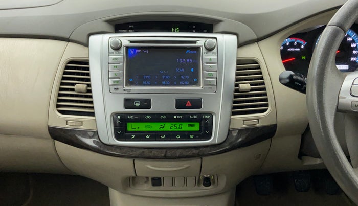 2013 Toyota Innova 2.5 ZX 7 STR BS IV, Diesel, Manual, 80,855 km, Air Conditioner