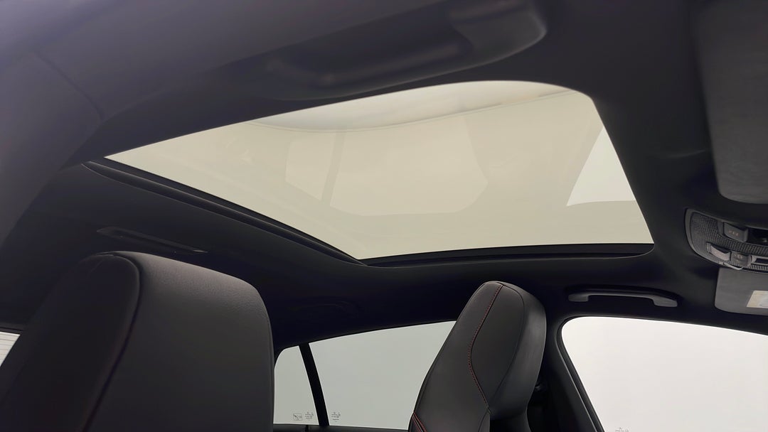 Interior Sunroof/Moonroof