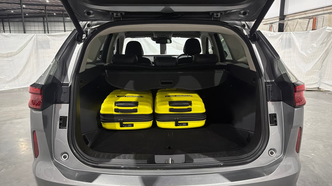2022 GWM Haval H6 Ultra AWD, Automatic, 61313 km, Boot Inside View with Luggage