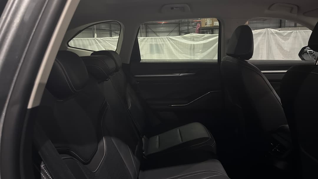 2022 GWM Haval H6 Ultra AWD, Automatic, 61313 km, Right Side Rear Door Cabin View