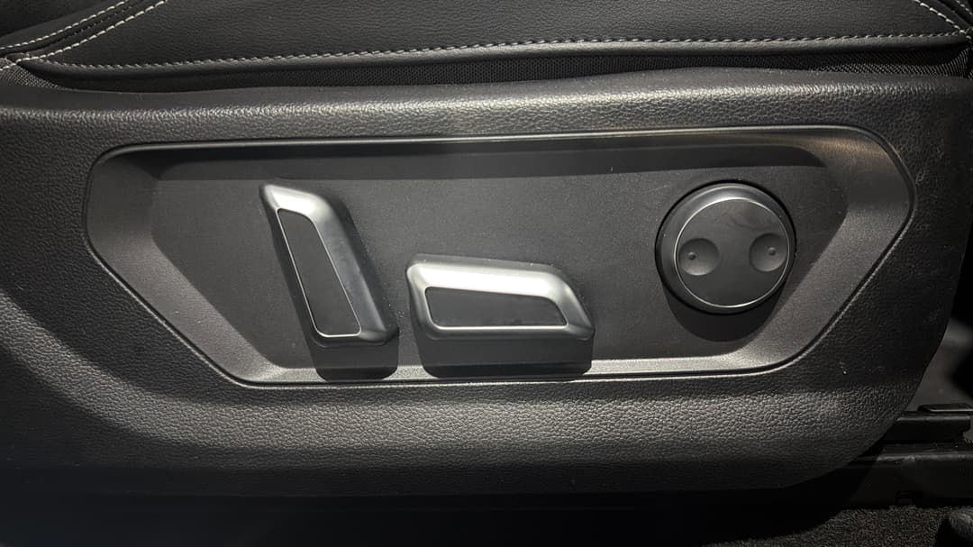 2022 GWM Haval H6 Ultra AWD, Automatic, 61313 km, Drivers Side Adjustment Panel