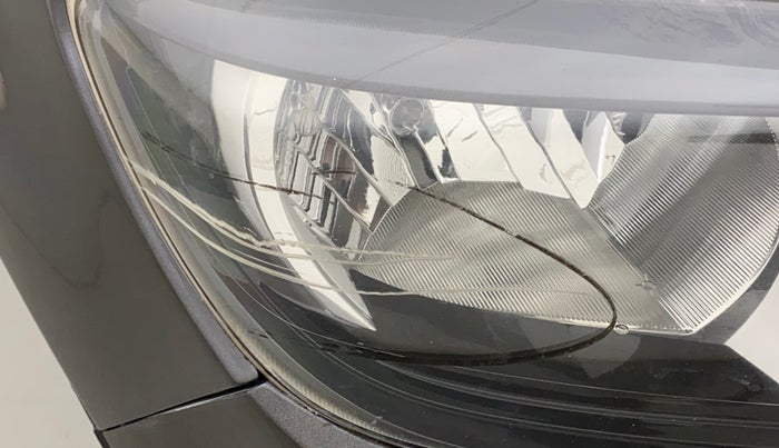 2016 Maruti Vitara Brezza VDI, Diesel, Manual, 54,840 km, Right headlight - Minor scratches