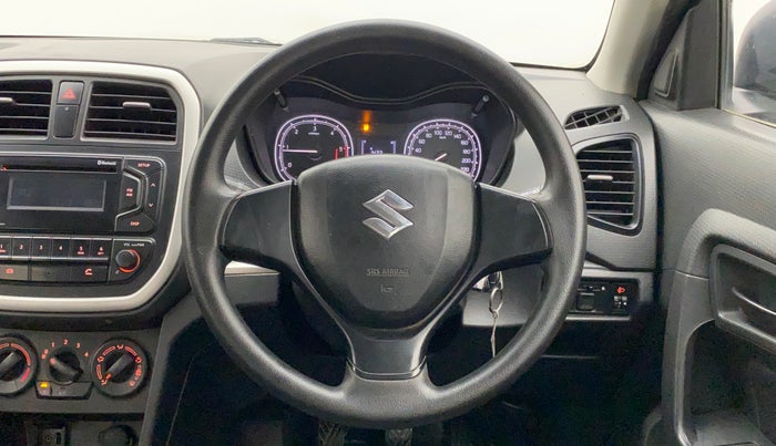 2016 Maruti Vitara Brezza VDI, Diesel, Manual, 54,840 km, Steering Wheel Close Up